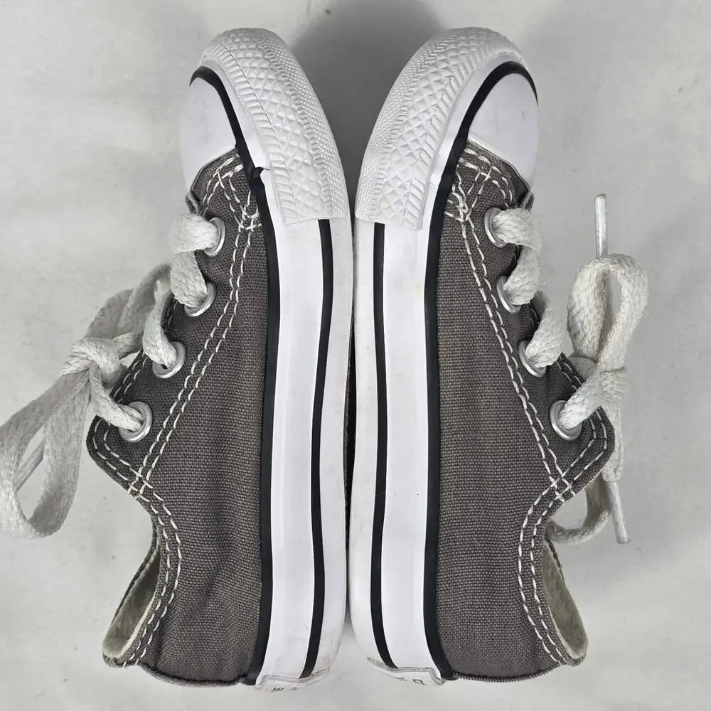 CONVERSE INFANT SNEAKERS – SIZE 5 – GRAY CANVAS RUBBER TOE – CLASSIC CHUCK STYLE